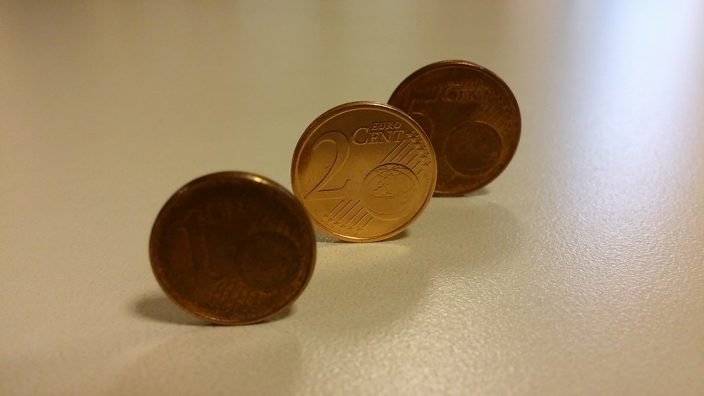 Digital Gold Investor Caution Grows As Online Buying Expands