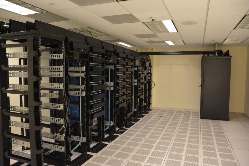 Anthropic Fable 5 Access Block Sparks Security Debate
