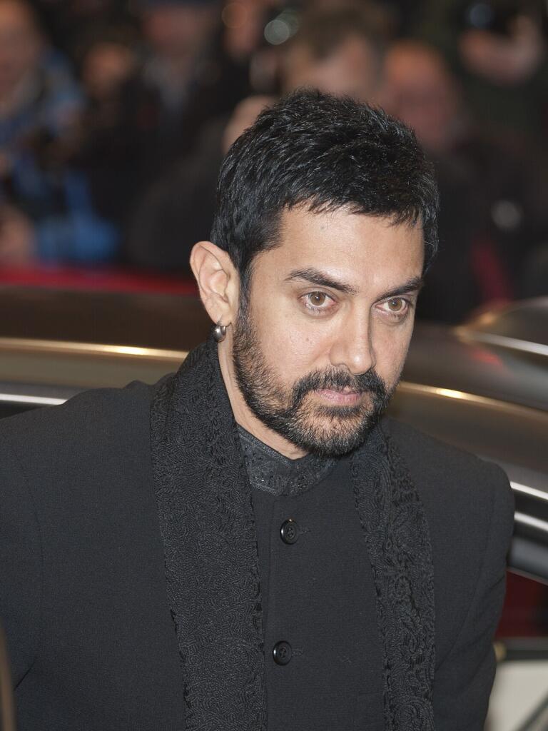 Lagaan Actor Recalls Aamir Khan’s Help During Iconic Scene